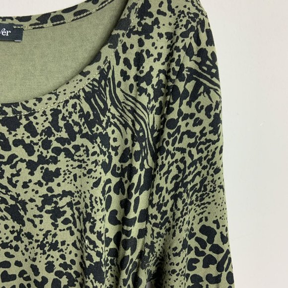 Isabella Oliver Animal Print Maternity Dress - Picture 3 of 5